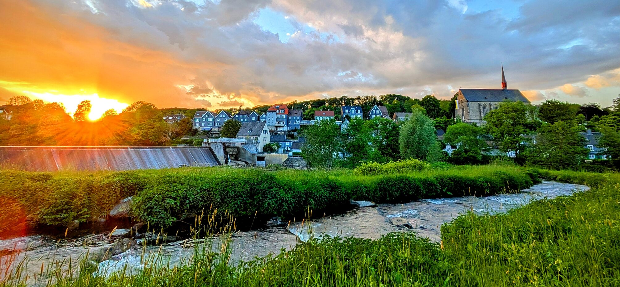 Foto des Monats Juli_Beyenburg bei Sonnenuntergang_Foto Stefan Wittenbruch Instaname wittenbruchstefan_hiker