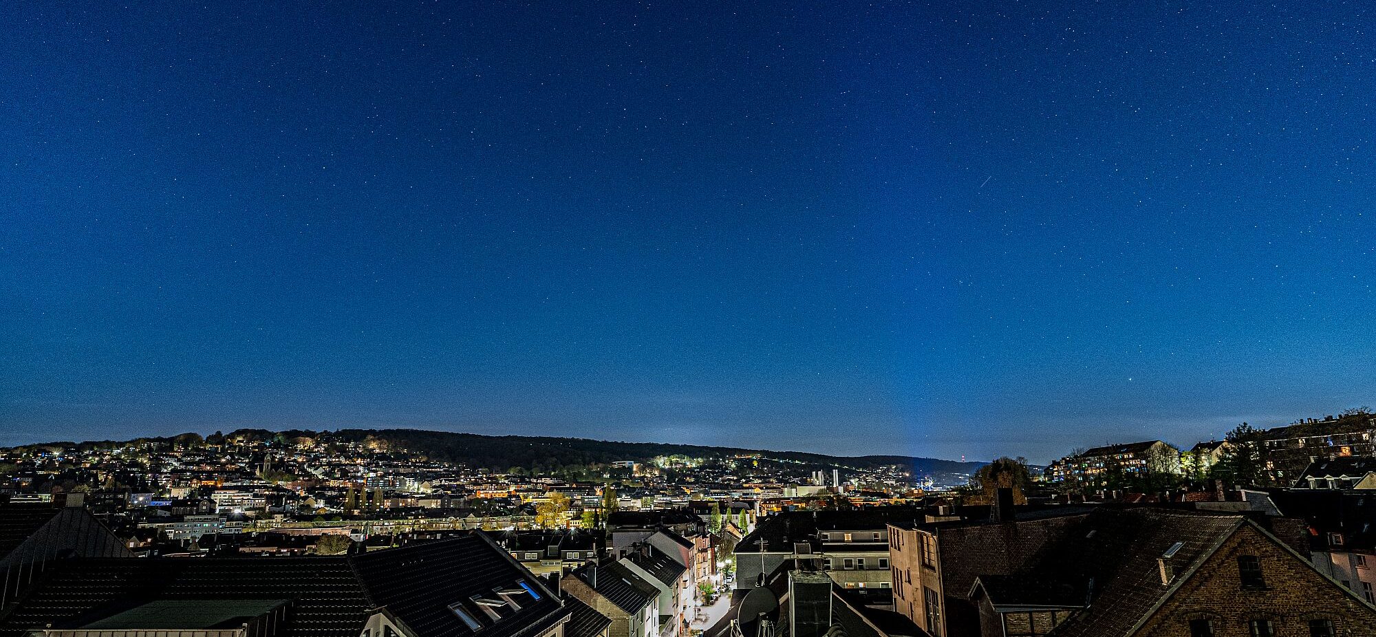 Wuppertal bei Nacht