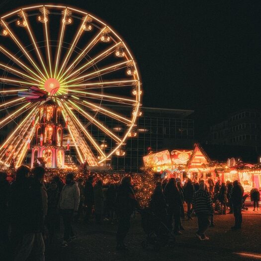 Vorweihnachtliche Stimmung am Neumarkt in Elberfeld